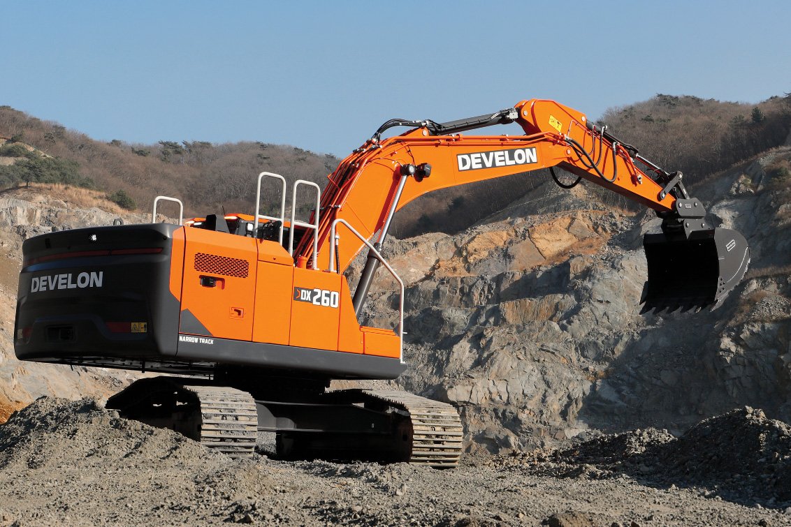 DEVELON DX260LC-9 Crawler Excavator 