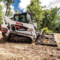 Bobcat T595 Compact Track Loader Bobcat T595 Compact Track Loader - Grading Attachment.