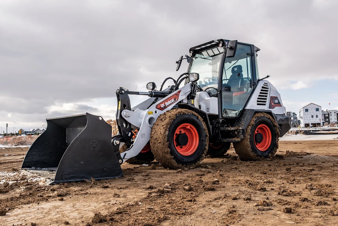Bobcat L95 Compact Wheel Loader on construction site