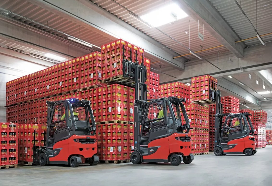 Linde E35 Compact Electric Pneumatic Forklift in warehouse