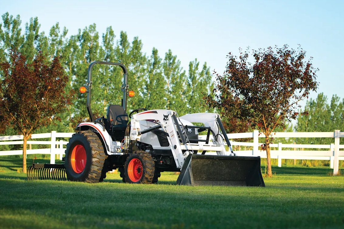 Bobcat CT2035 HST Compact Tractor 