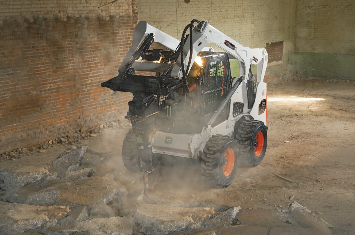 Bobcat S770 Skid Steer loader with Breaker attachment