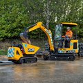 JCB HTD-5E Electric Site Dumpster working and excavator