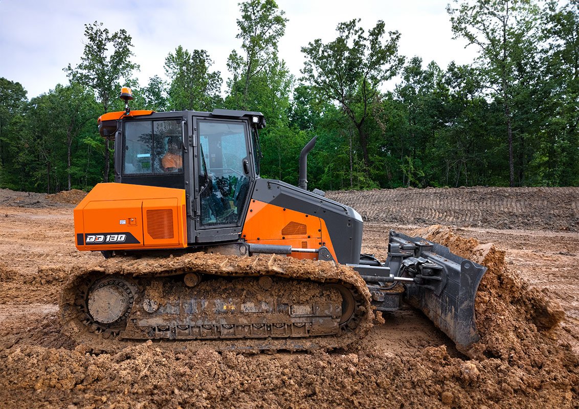 DEVELON DD130 Dozer 
