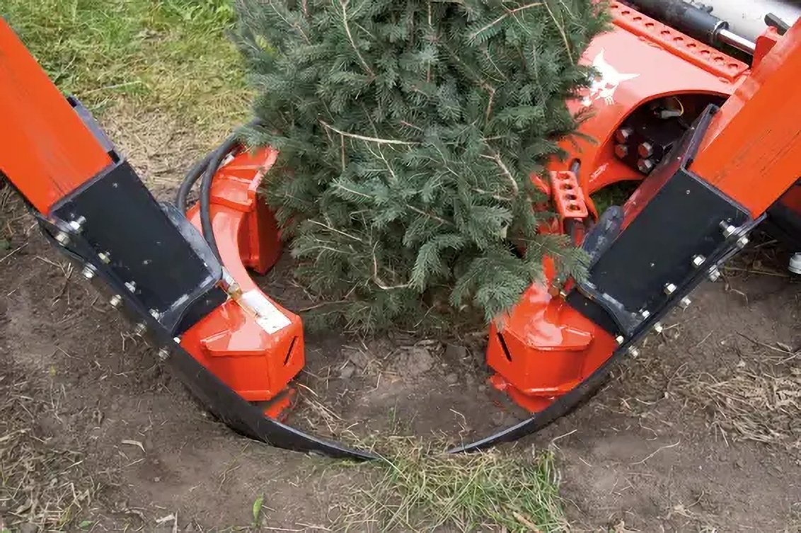 Bobcat Tree Spade digging a tree