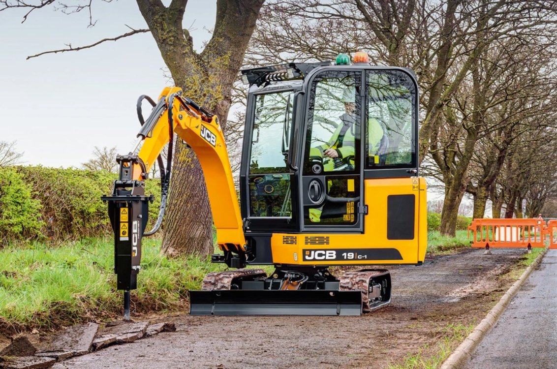 JCB 19C-1 Mini Excavator hammering