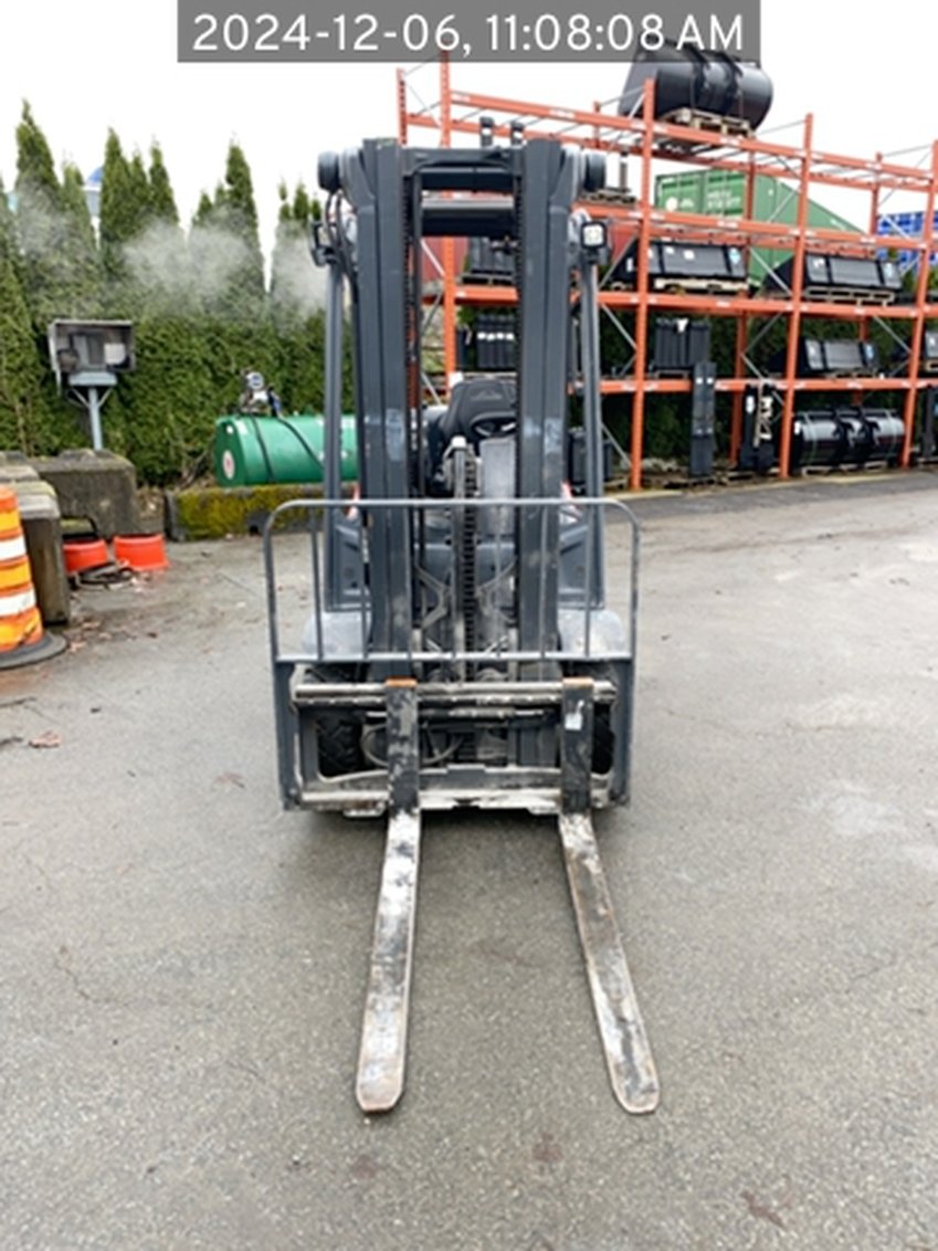 Linde H25 IC Pneumatic Forklift 3-Stage 