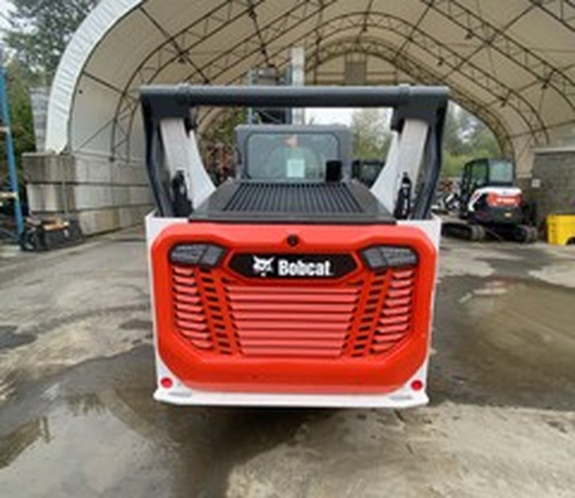 2025 Bobcat T76 Compact Track Loader 