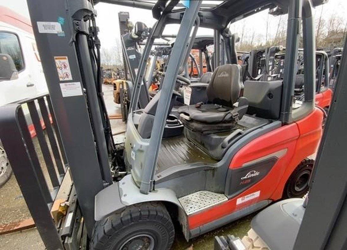 2022 Linde H25 IC Pneumatic Forklift 3-Stage 