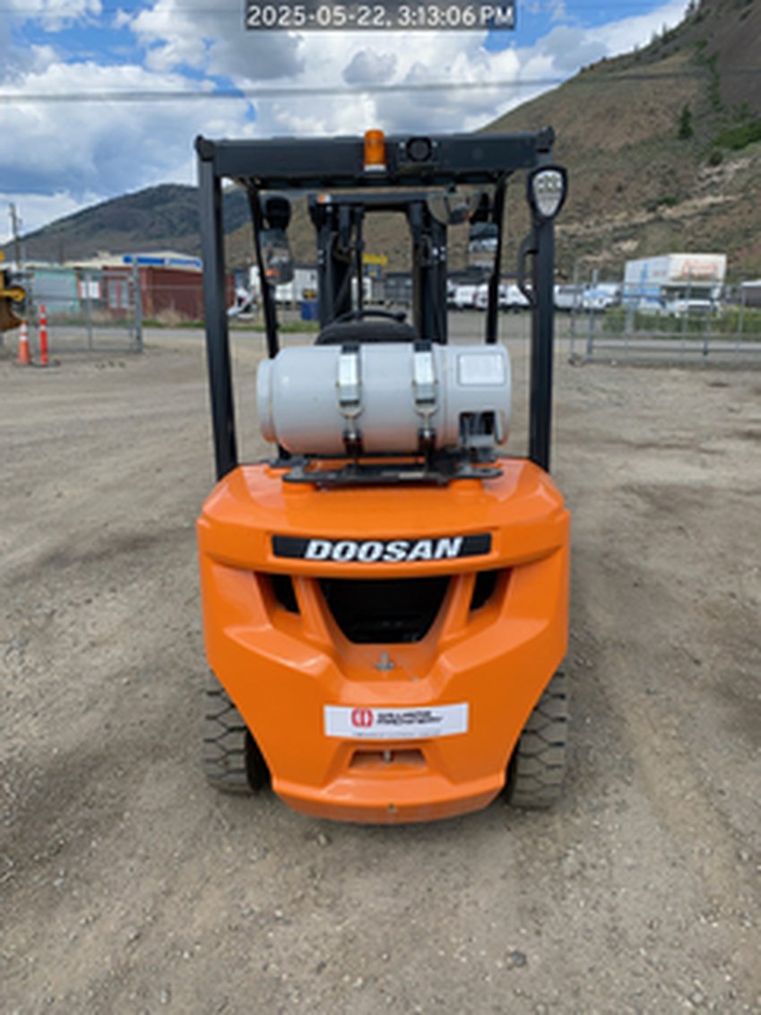 2022 Doosan G30E-5 IC Pneumatic Forklift 
