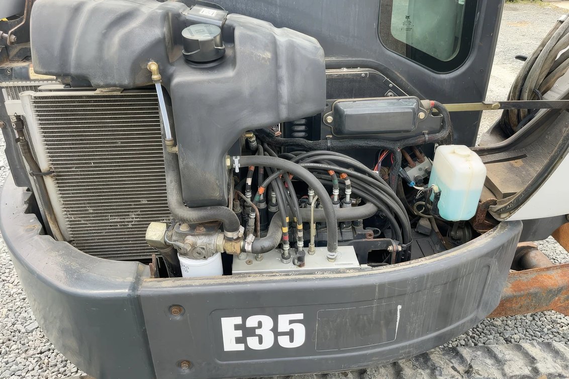 2011 Bobcat E35 Mini Excavator 