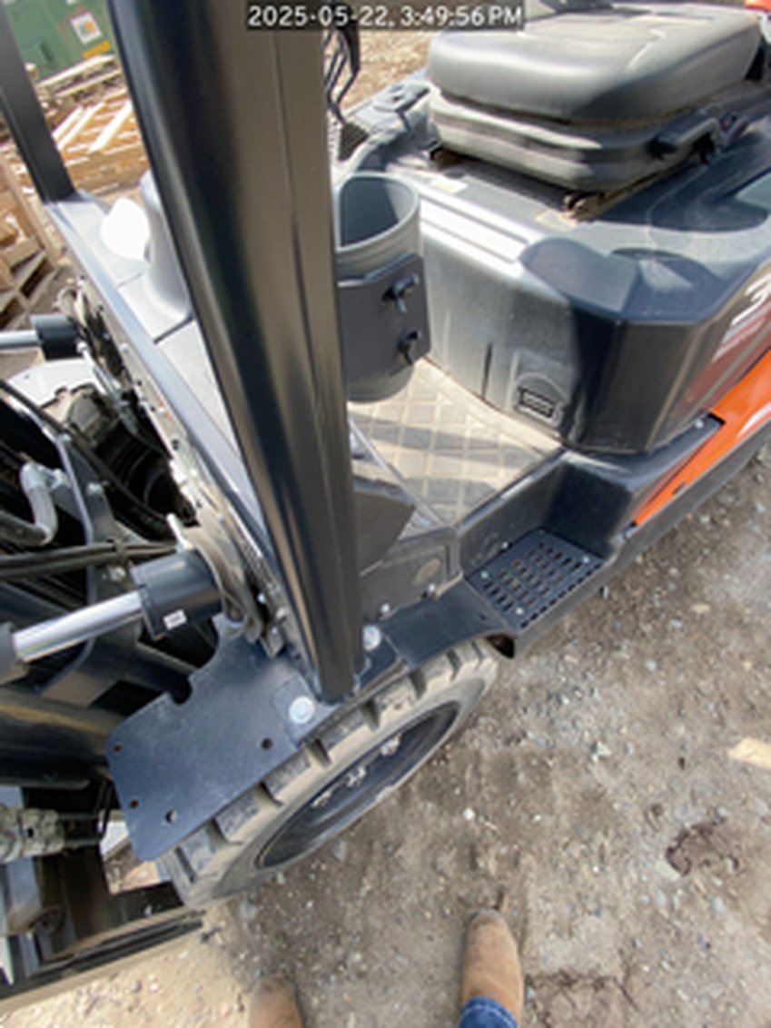 2022 Doosan G30E-5 IC Pneumatic Forklift 