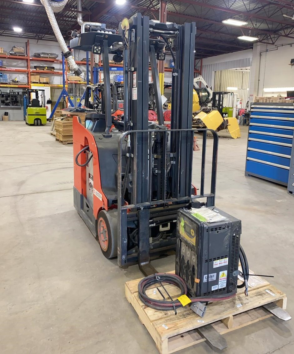 2019 Linde E20 Electric Cushion Forklift 
