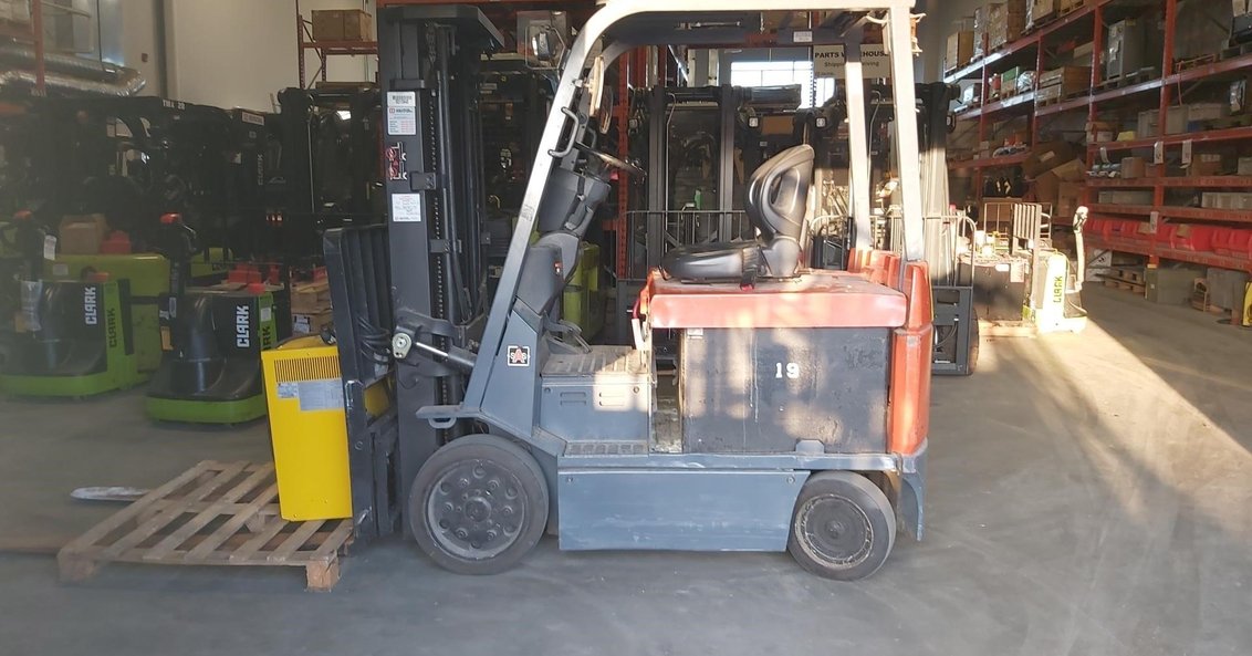 2009 Toyota 7FBCH FORKLIFT - TOYOTA 7FBCU25 - U25 