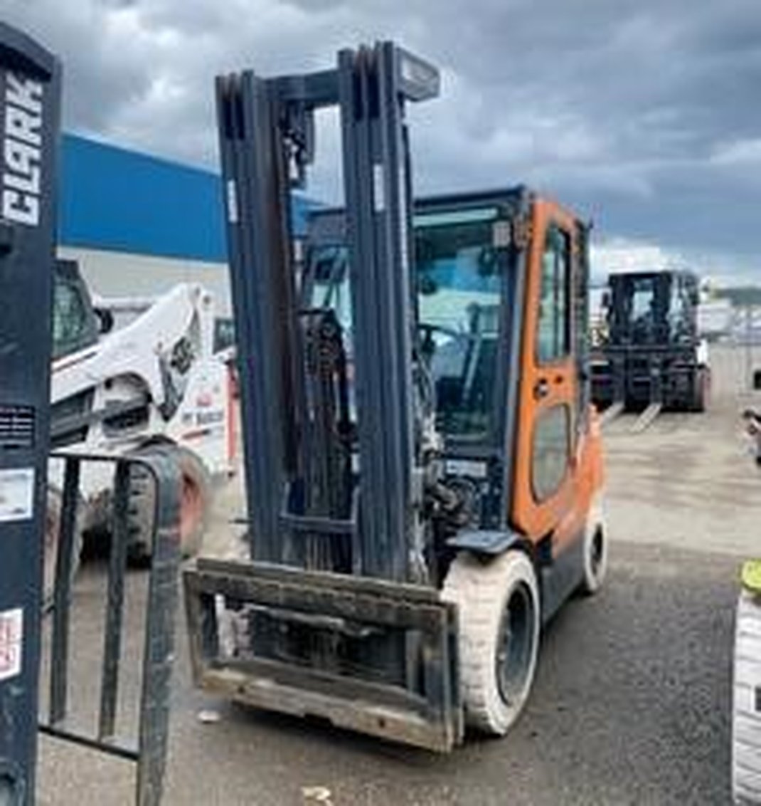 2015 Doosan G35-7 IC-Pneumatic Forklift 