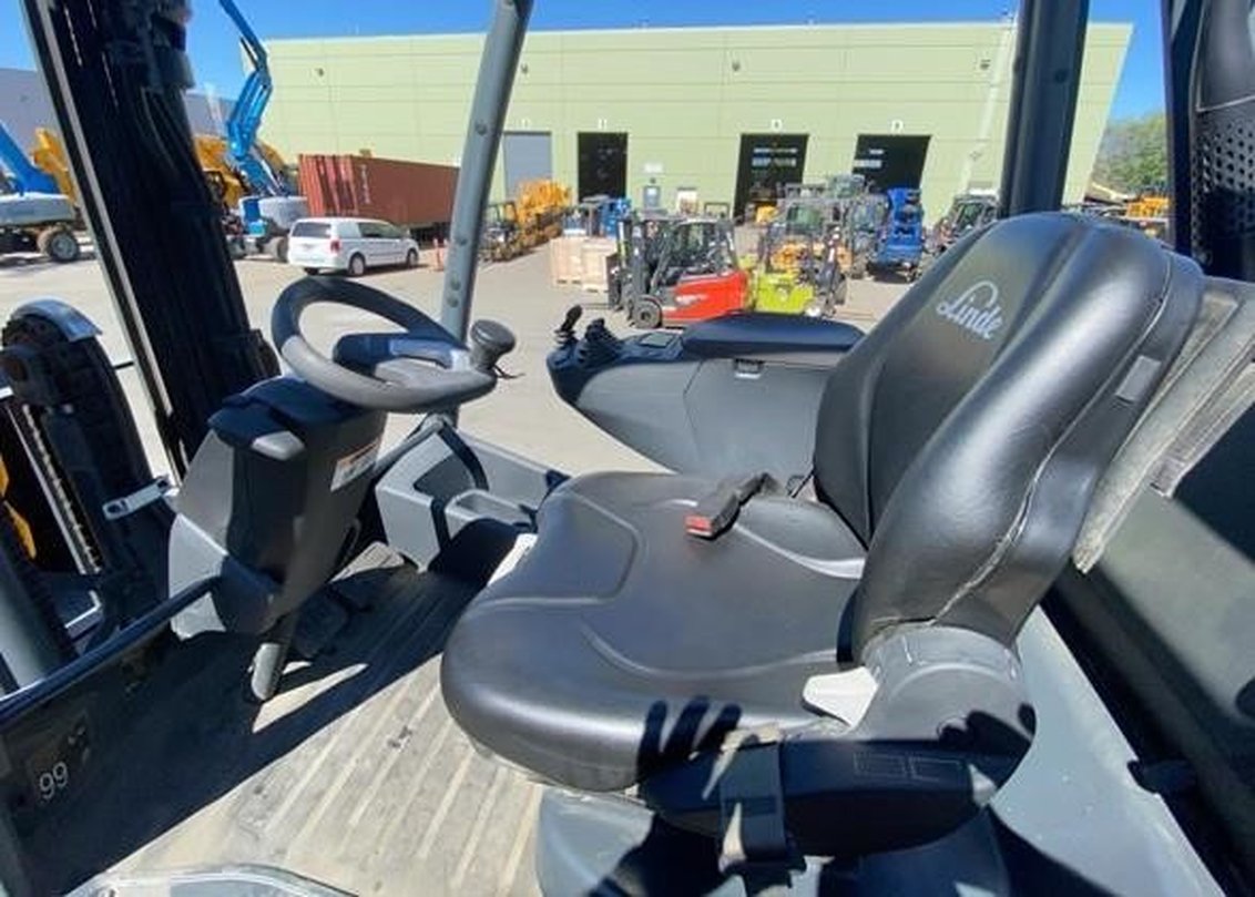 2021 Linde H25 IC Pneumatic Forklift 3-Stage 