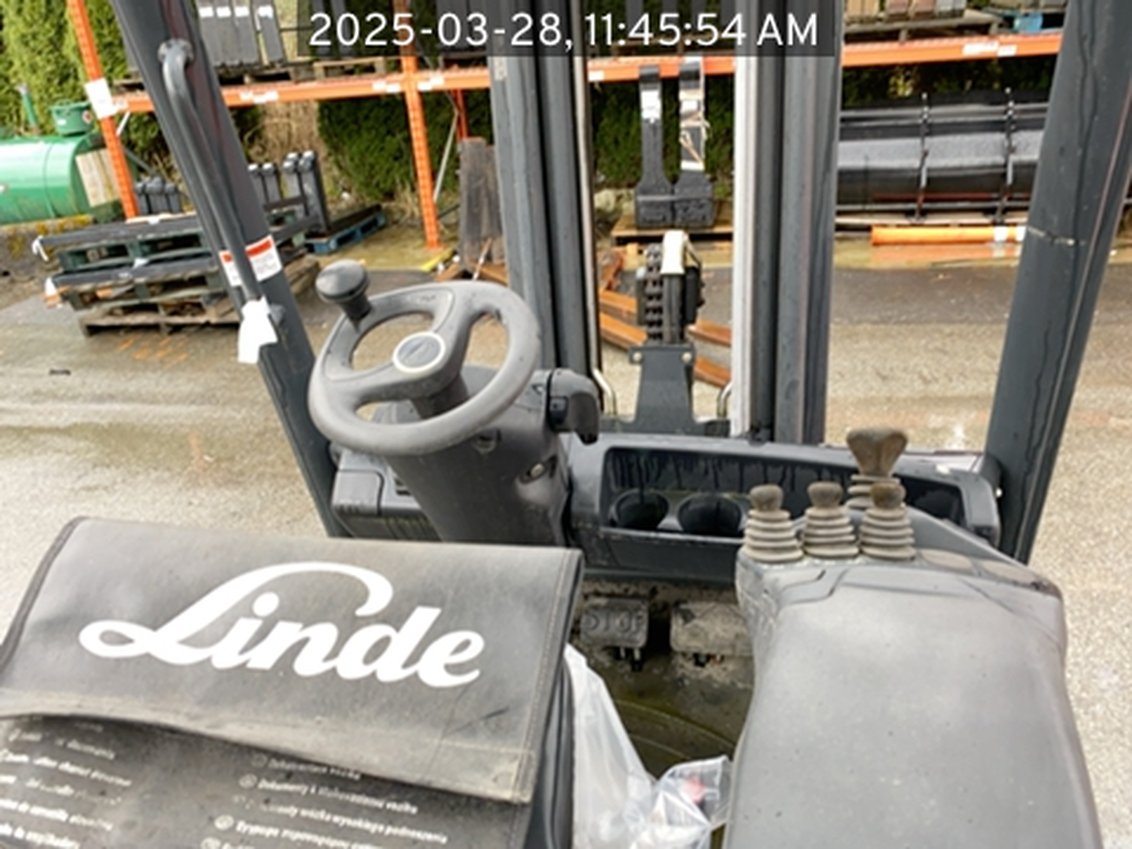 2018 Linde H25 IC Pneumatic Forklift 3-Stage 