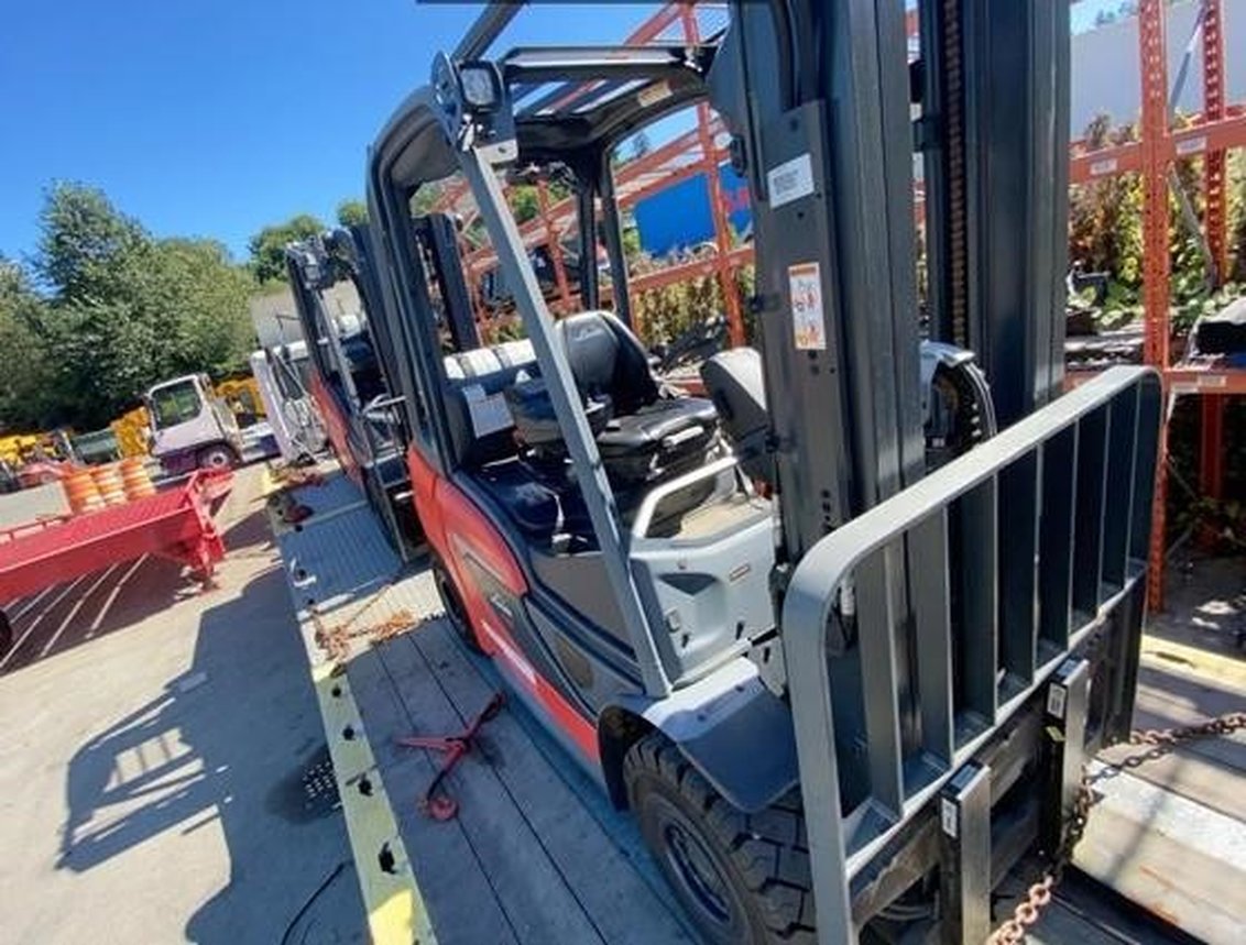 2021 Linde H25 IC Pneumatic Forklift 3-Stage 