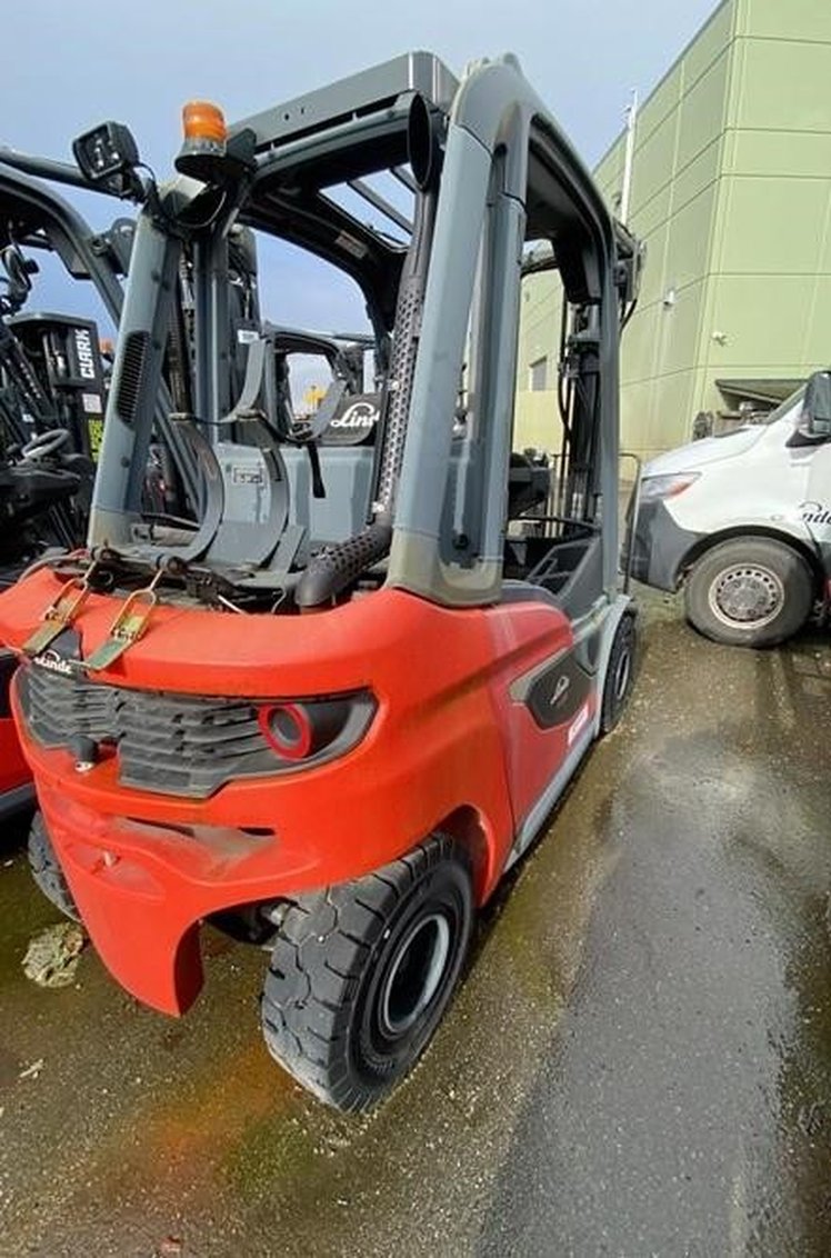 2022 Linde H25 IC Pneumatic Forklift 3-Stage 