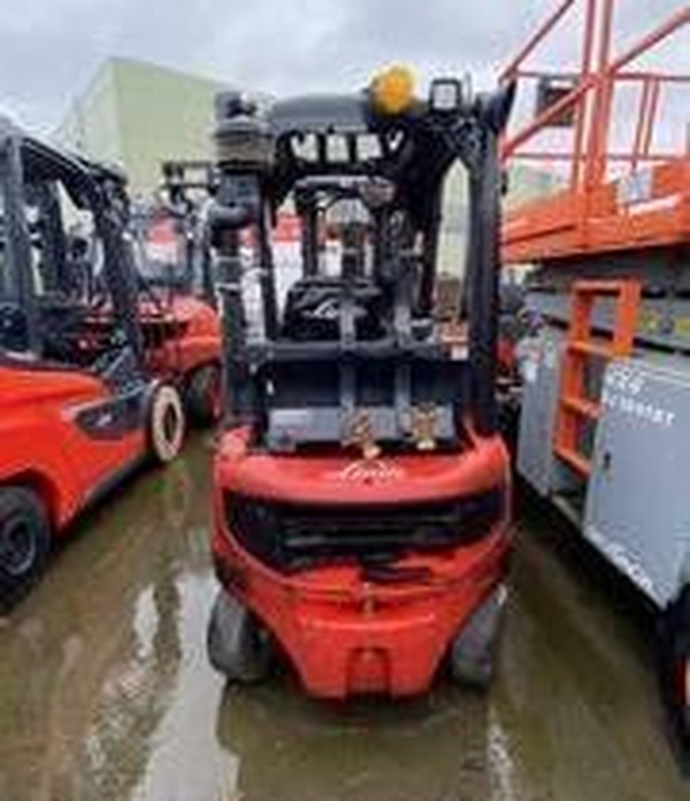 2018 Linde H18T IC Pneumatic Forklift 