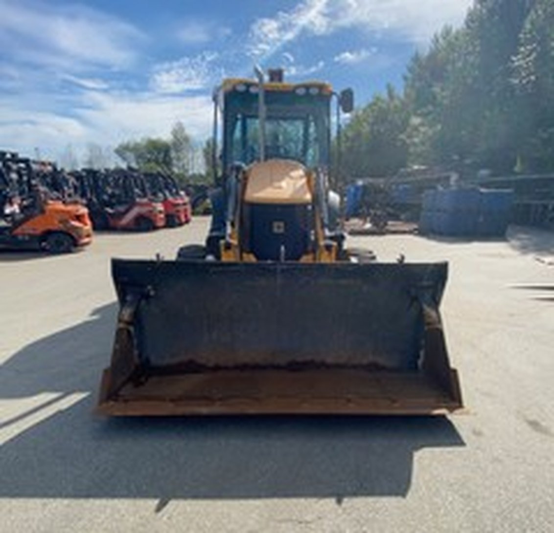 2023 JCB 3CX Backhoe Loader 