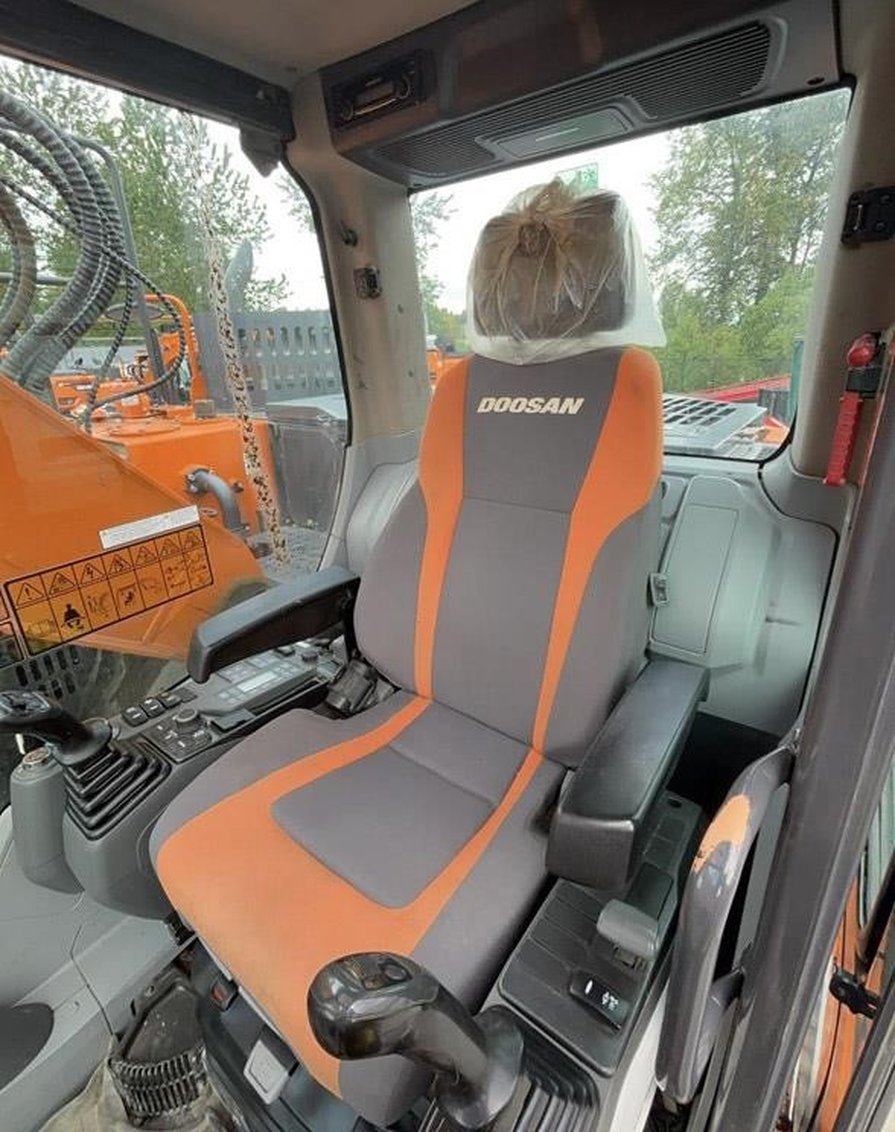 2021 DEVELON DX235LCR-5 Excavator 