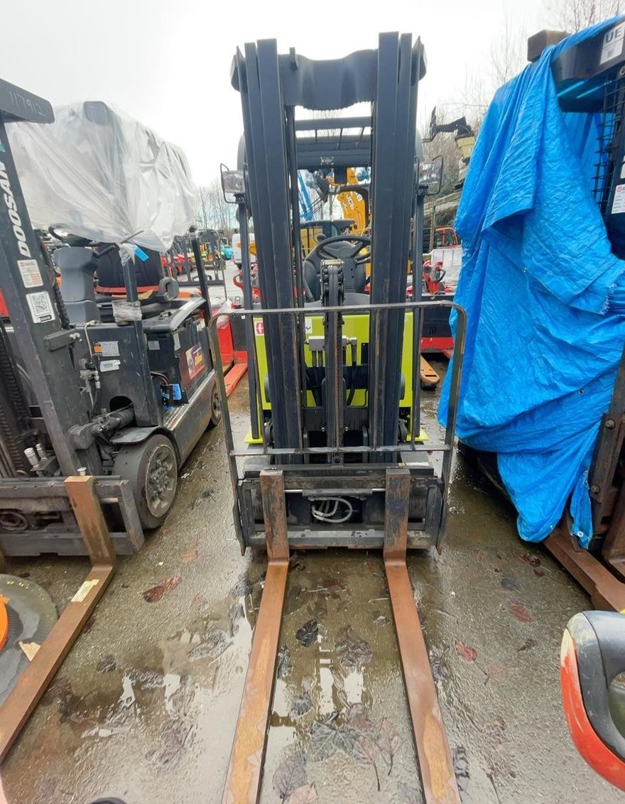 2016 Clark TMX25 Electric Rider Cushion Forklift 