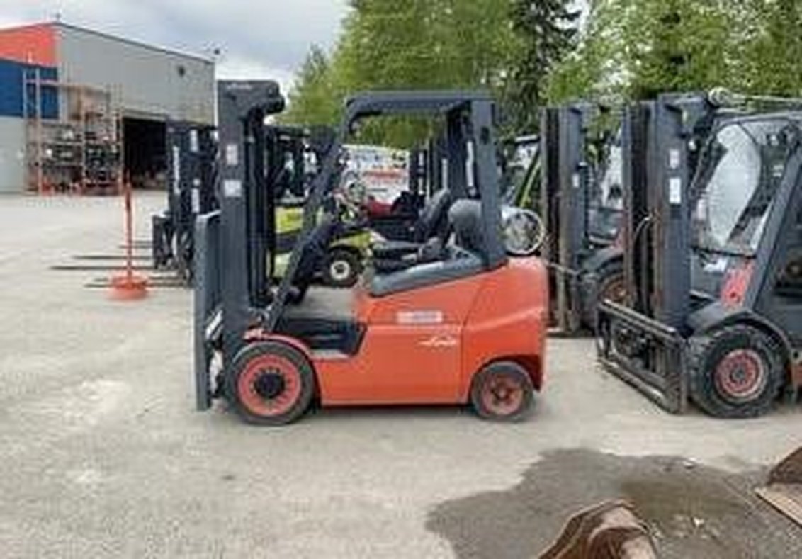 2015 Linde H25 IC Pneumatic Forklift 3-Stage 