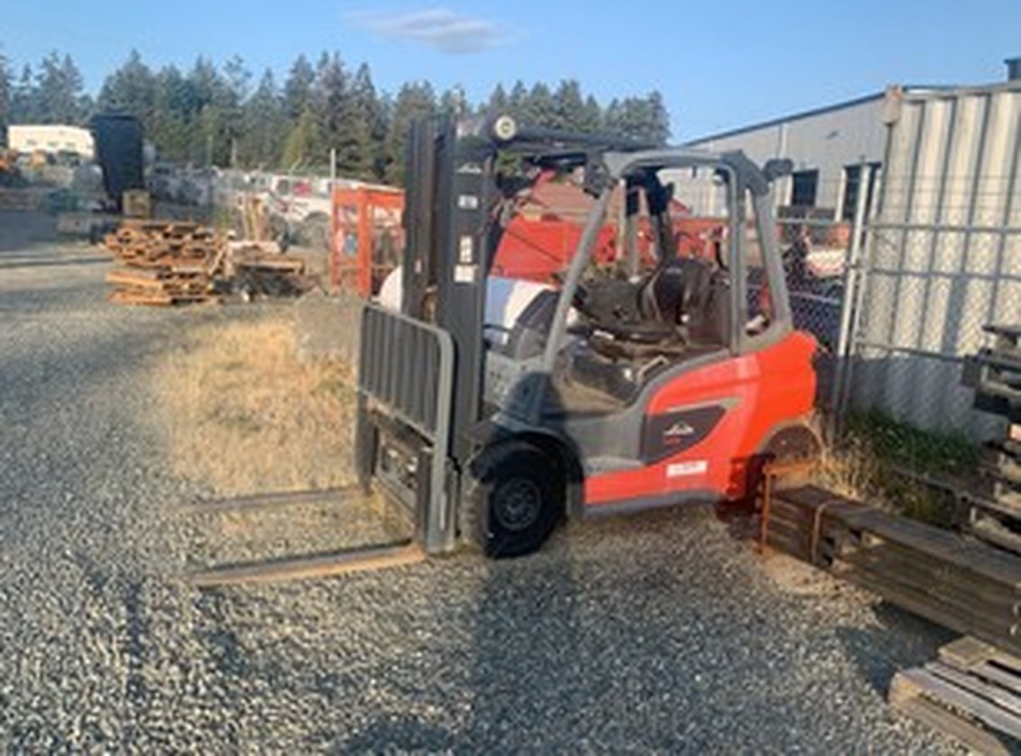 2022 Linde H25 IC Pneumatic Forklift 3-Stage 