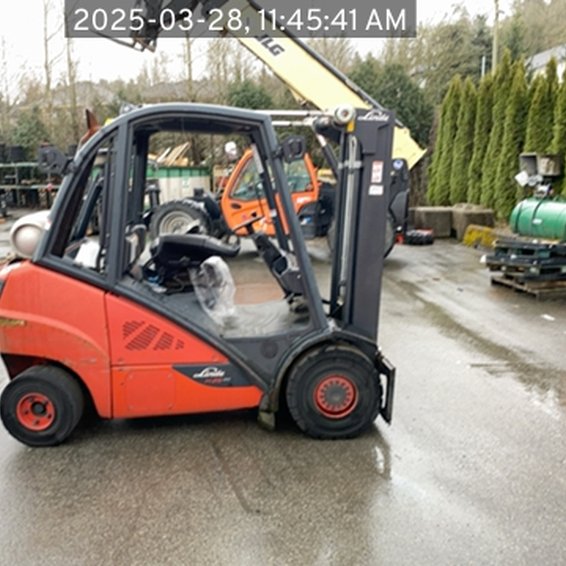 2018 Linde H25 IC Pneumatic Forklift 3-Stage 