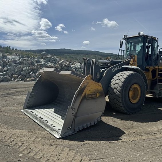 2019 John Deere 844K-III 