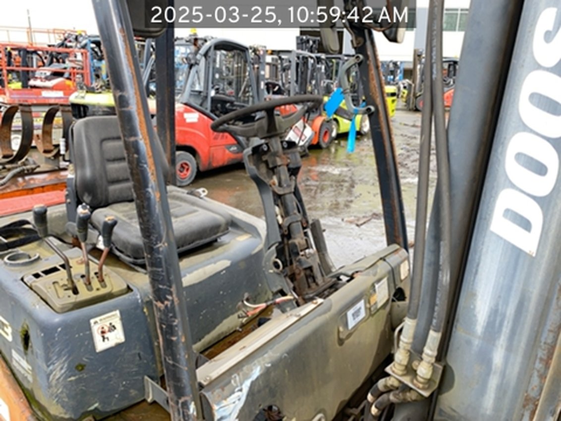 2007 Doosan G30E-5 IC Pneumatic Forklift 