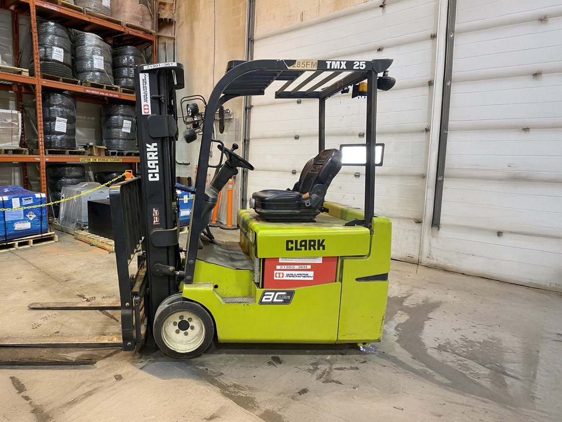 2016 Clark TMX25 Electric Rider Cushion Forklift 