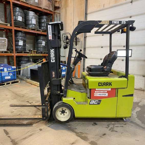 2016 Clark TMX25 Electric Rider Cushion Forklift 