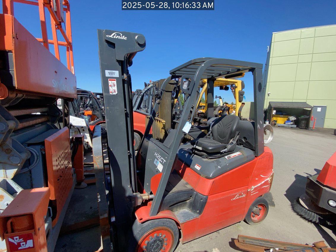 2017 Linde H25 IC Pneumatic Forklift 3-Stage 