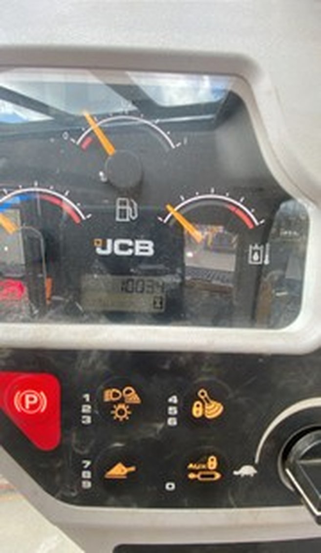 2022 JCB 270T Compact Track Loader 