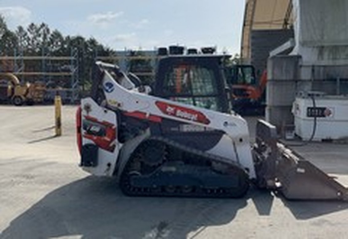 2022 Bobcat T66 Compact Track Loader 
