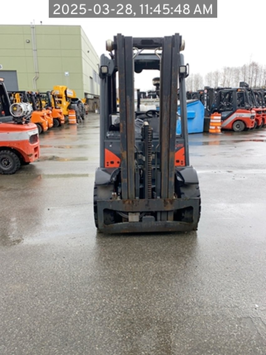 2018 Linde H25 IC Pneumatic Forklift 3-Stage 