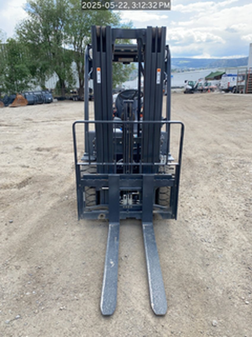 2022 Doosan G30E-5 IC Pneumatic Forklift 