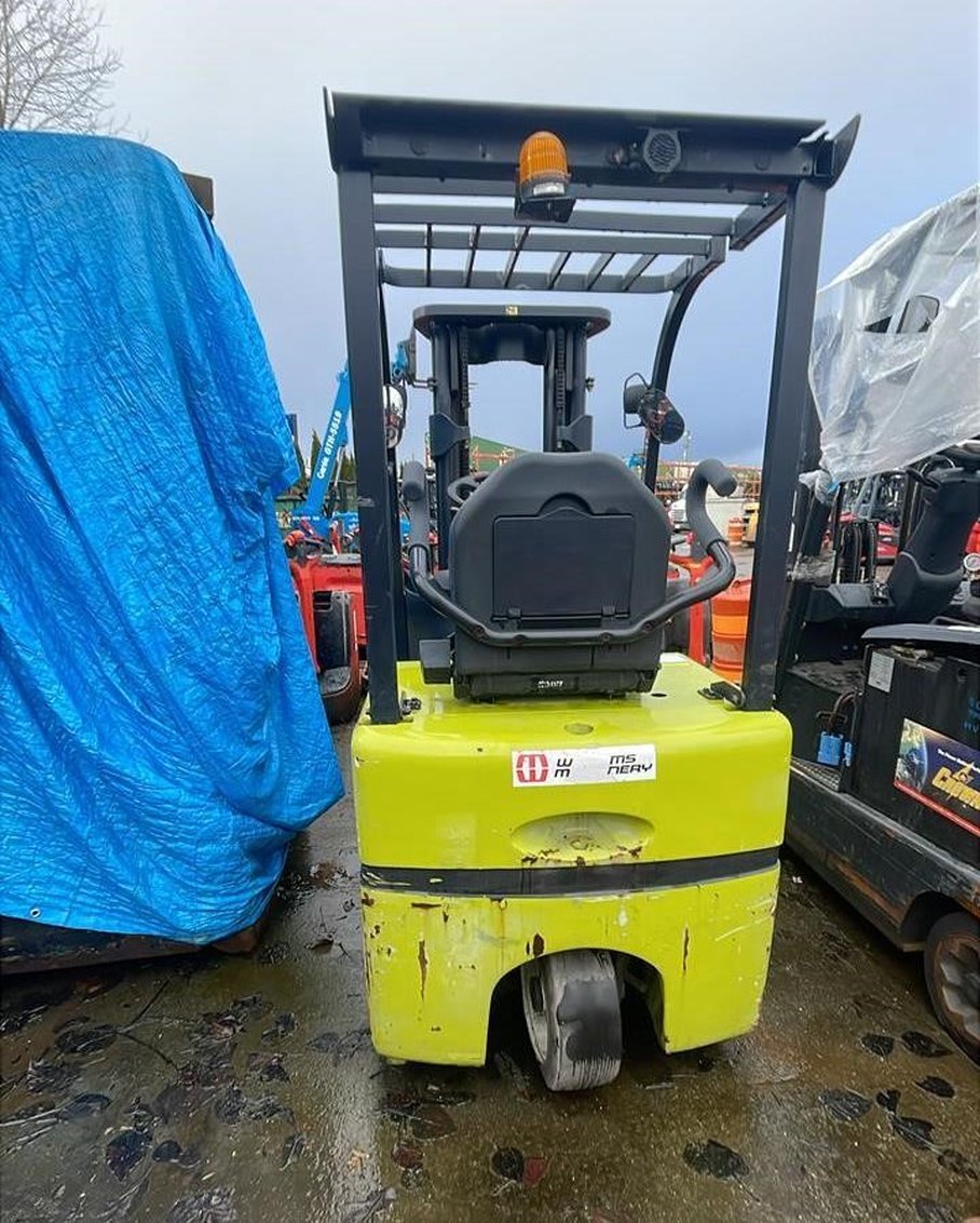 2016 Clark TMX25 Electric Rider Cushion Forklift 
