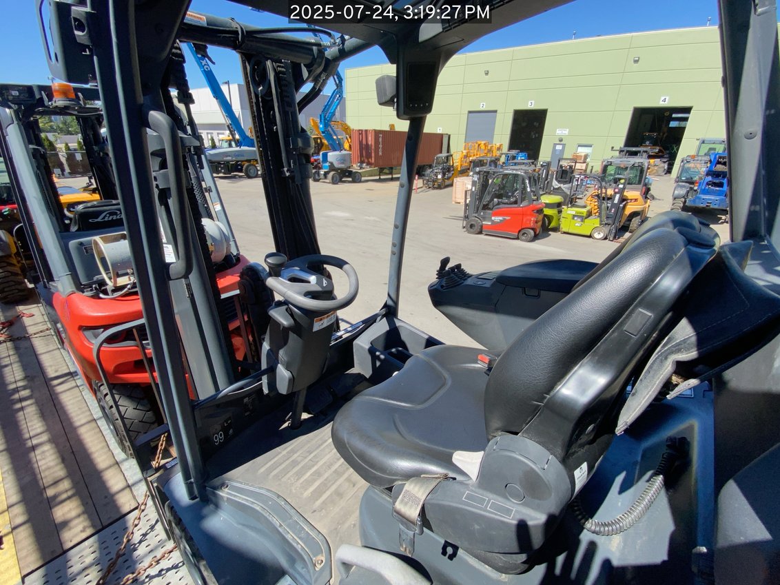 Linde H25 IC Pneumatic Forklift 3-Stage 