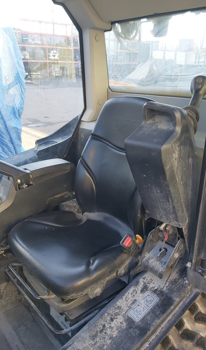 2023 JCB 270T Compact Track Loader 