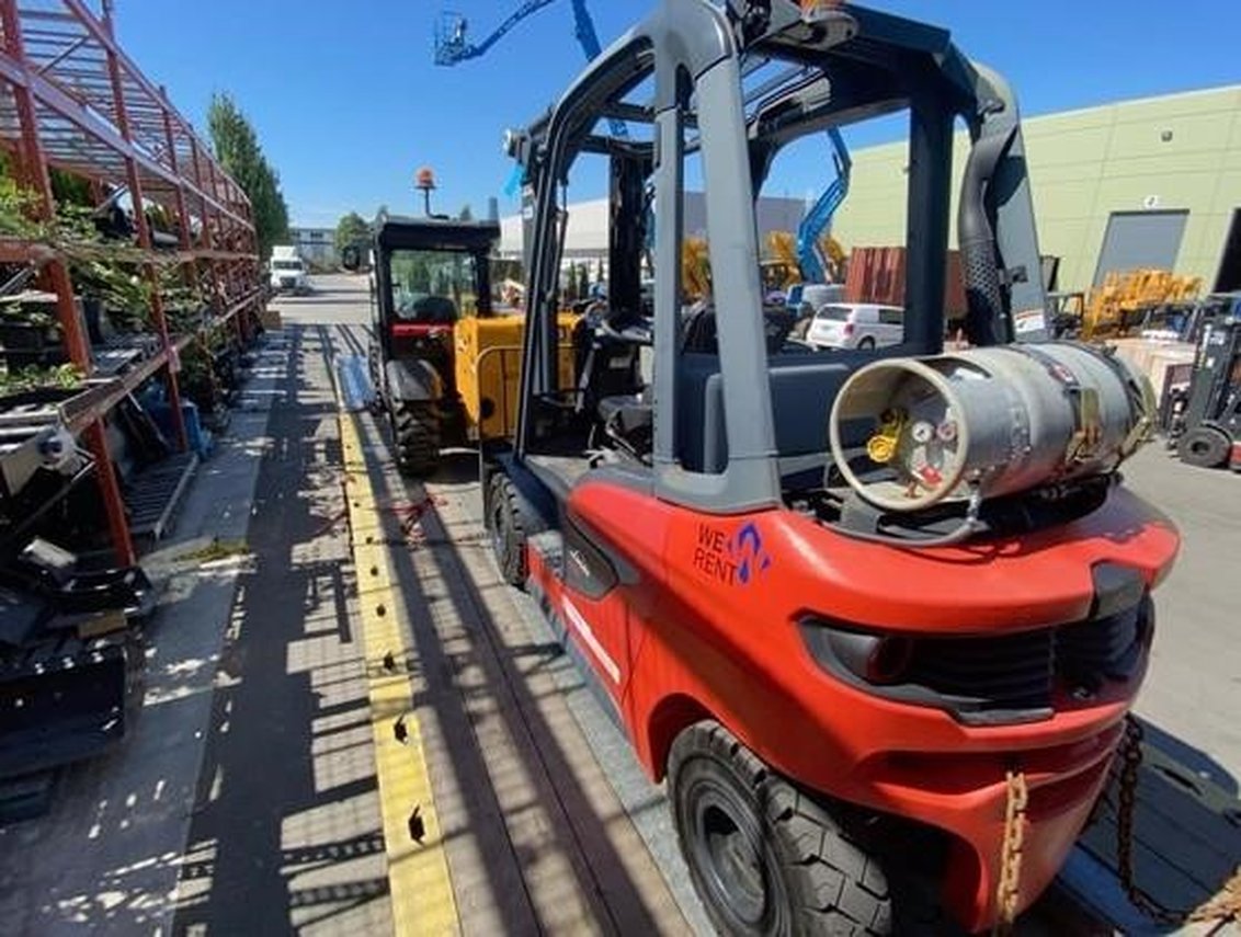 2021 Linde H25 IC Pneumatic Forklift 3-Stage 
