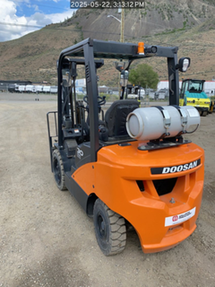 2022 Doosan G30E-5 IC Pneumatic Forklift 
