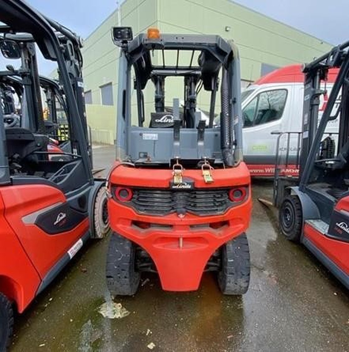 2022 Linde H25 IC Pneumatic Forklift 3-Stage 