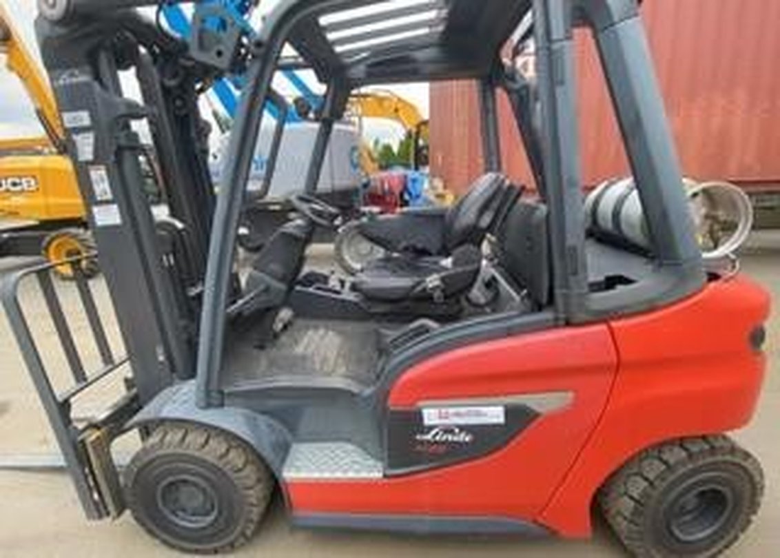 2022 Linde H25 IC Pneumatic Forklift 3-Stage 