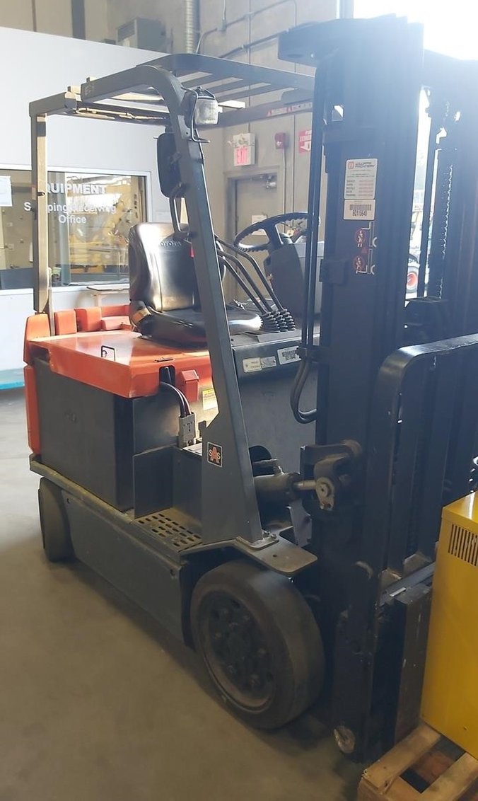 2009 Toyota 7FBCH FORKLIFT - TOYOTA 7FBCU25 - U25 