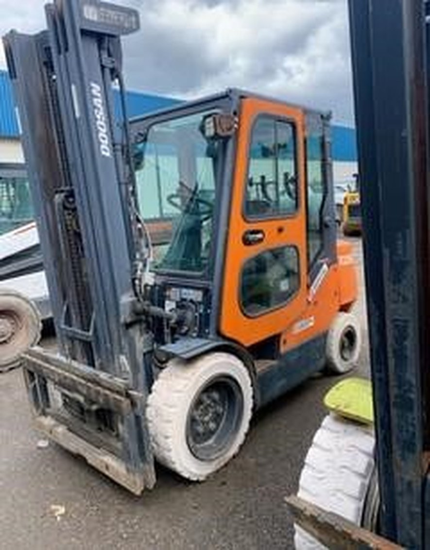 2015 Doosan G35-7 IC-Pneumatic Forklift 