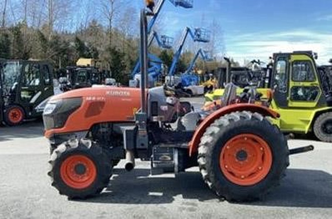 2017 Kubota KUBOTA M4-071 - M4-071 TRACTOR -  