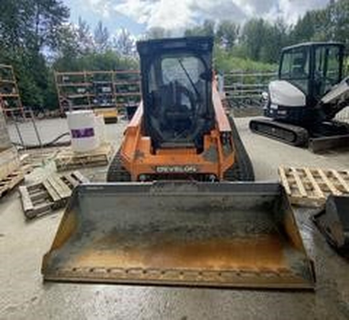2024 DEVELON DTL35 Compact Track Loader 